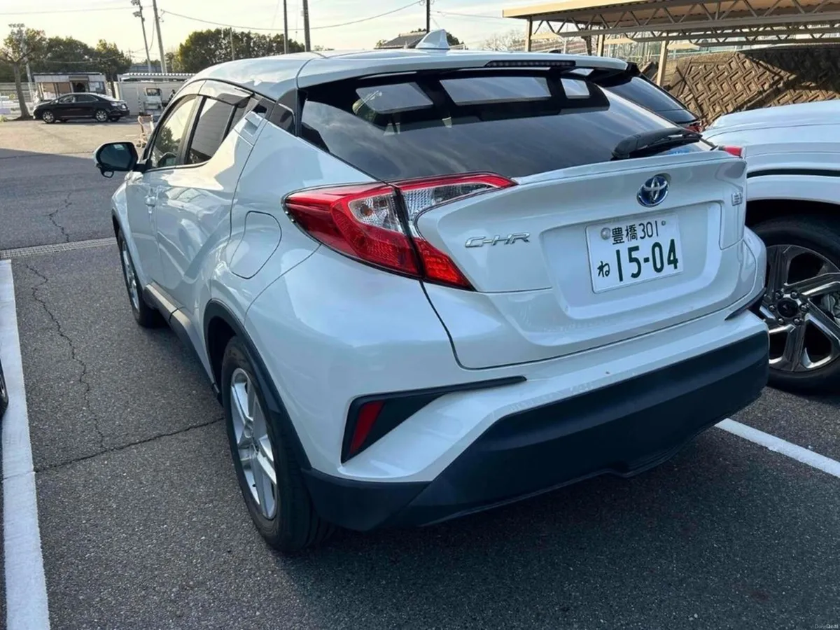 Toyota C-HR 1.8 HYBRID AUTOMATIC SUV - FACTORY ALL - Image 2