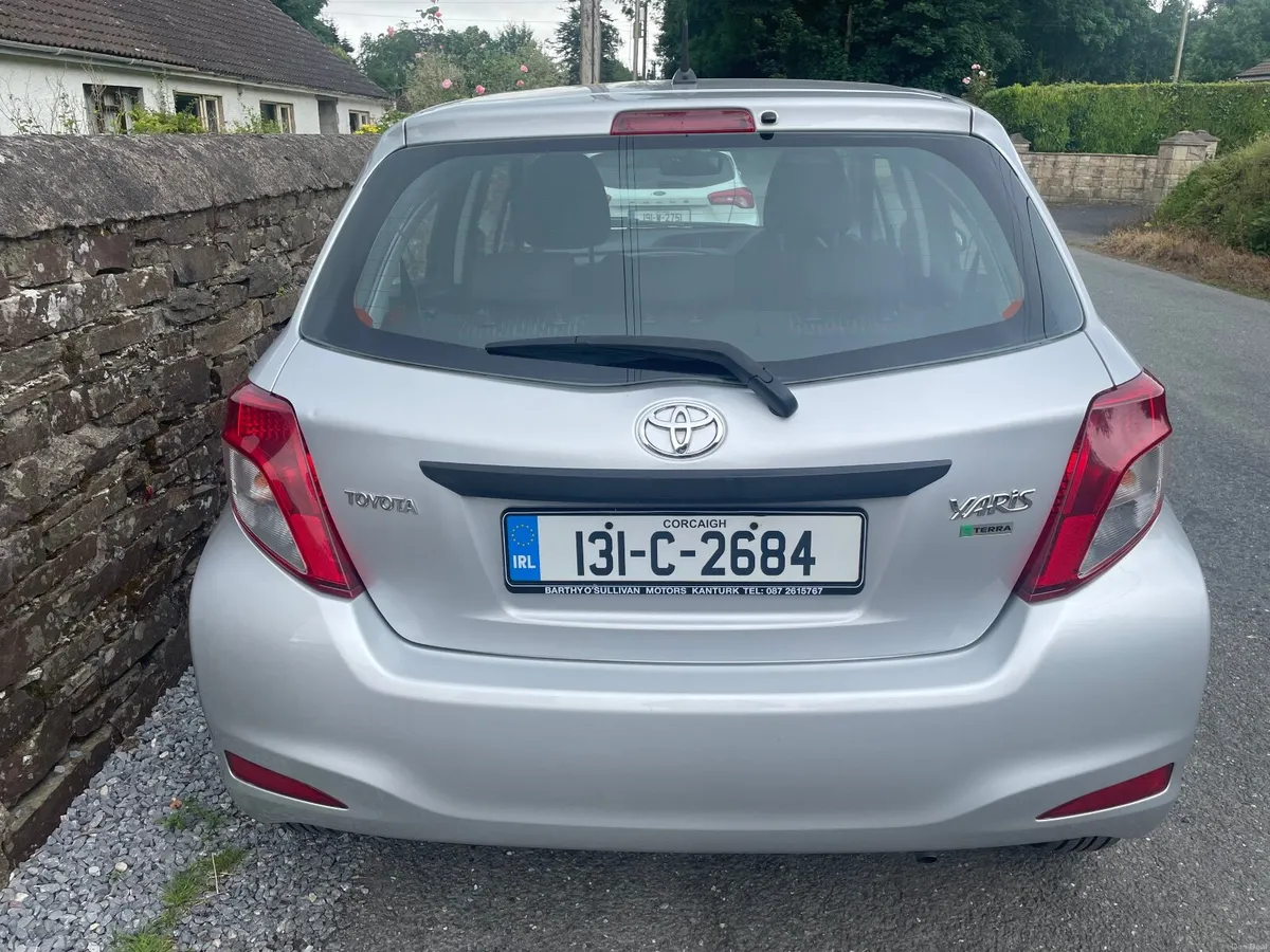 Toyota Yaris 1.0 2013 - Image 4