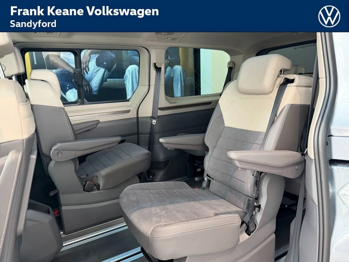 Volkswagen Multivan STYLE AUTO PHEV 240BHP LOH *36 - Image 3
