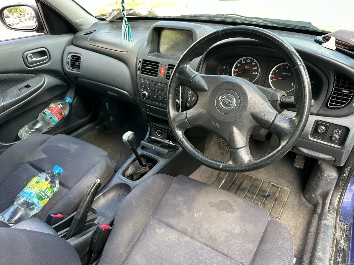 Nissan almera - Image 4
