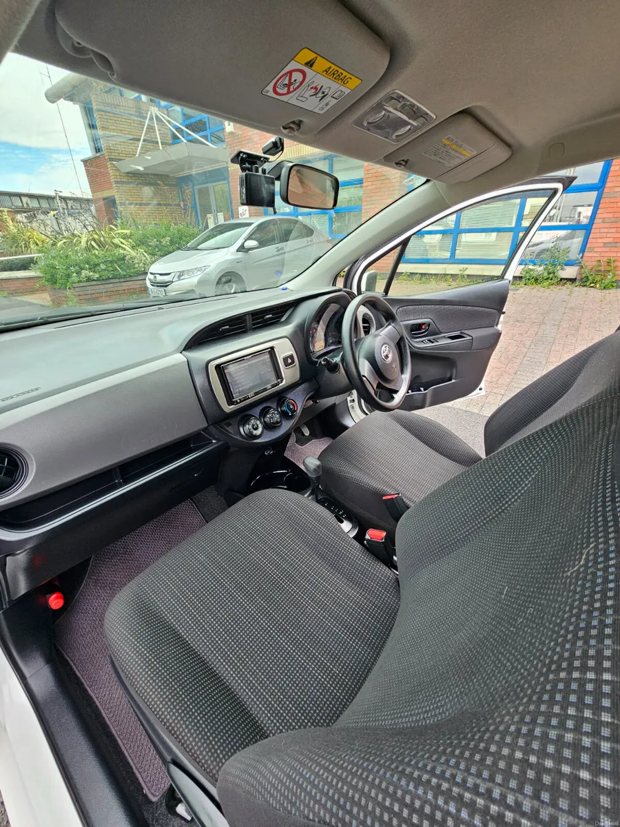 Toyota Vitz 2014 Automatic - Image 4