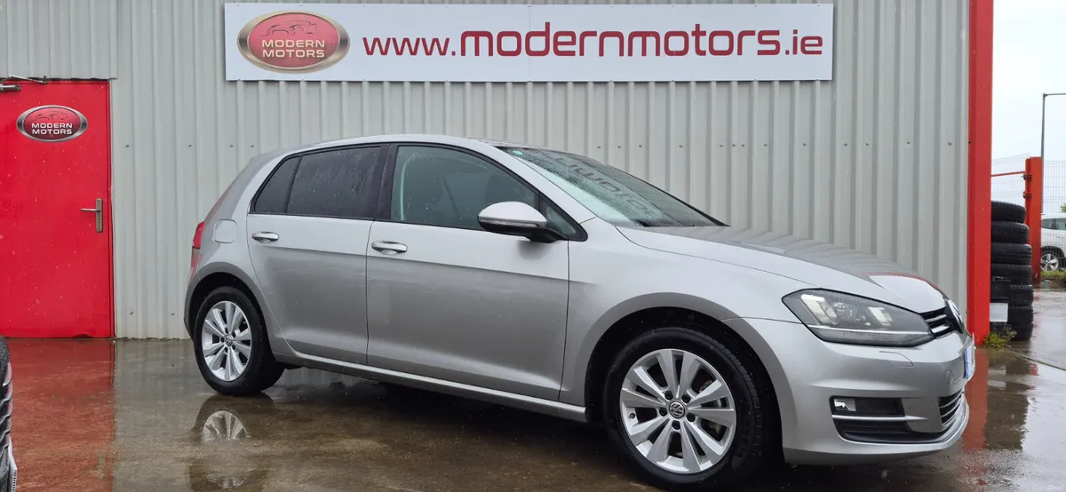 Volkswagen Golf automatic comfort 1.2 tsi low kms - Image 2