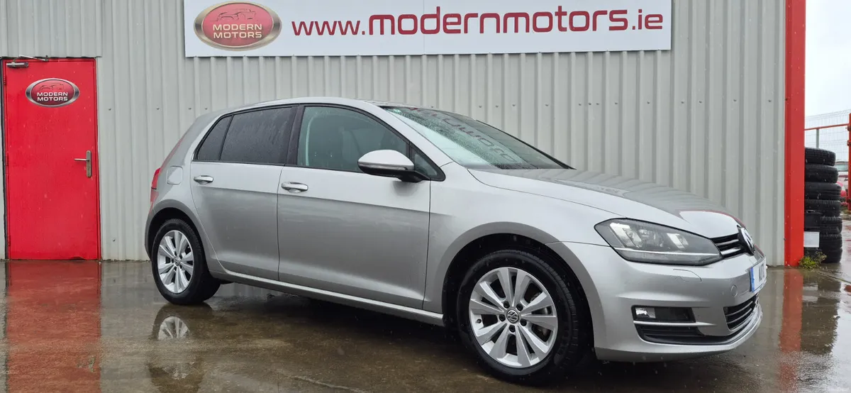 Volkswagen Golf automatic comfort 1.2 tsi low kms - Image 3