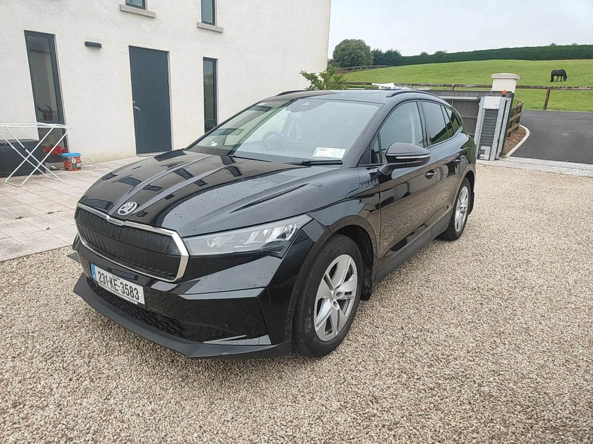 Car - Image 2
