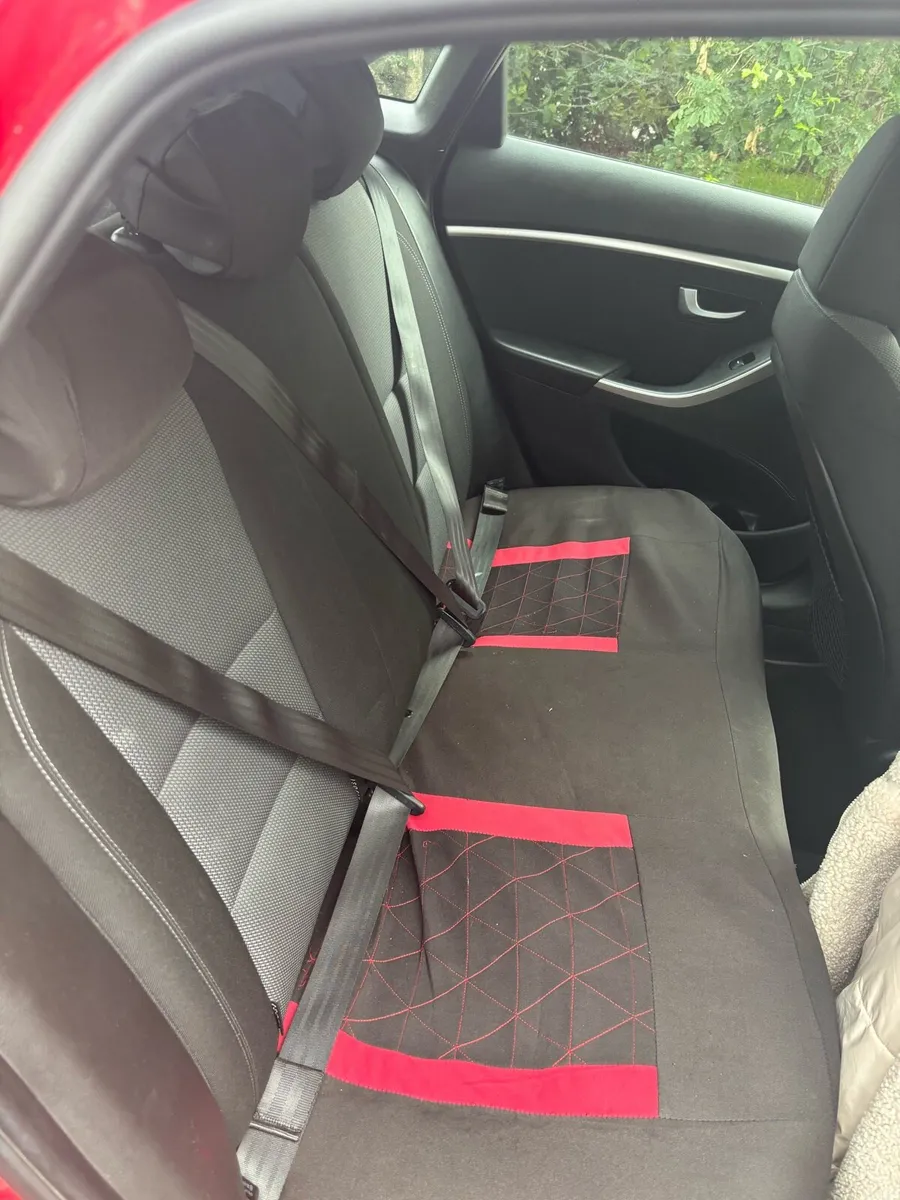 Hyundai i30 - Image 6