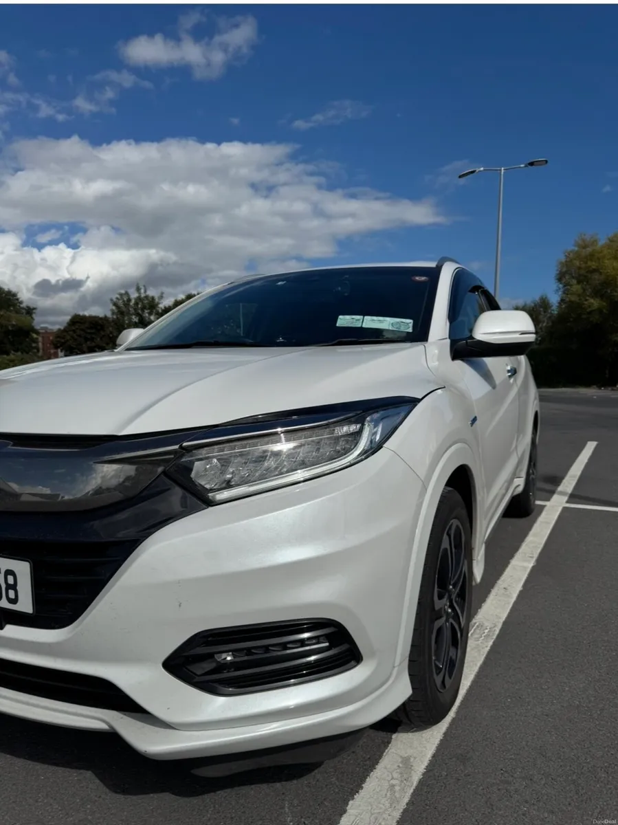 Honda vezel 1.5 auto hybrid - Image 2
