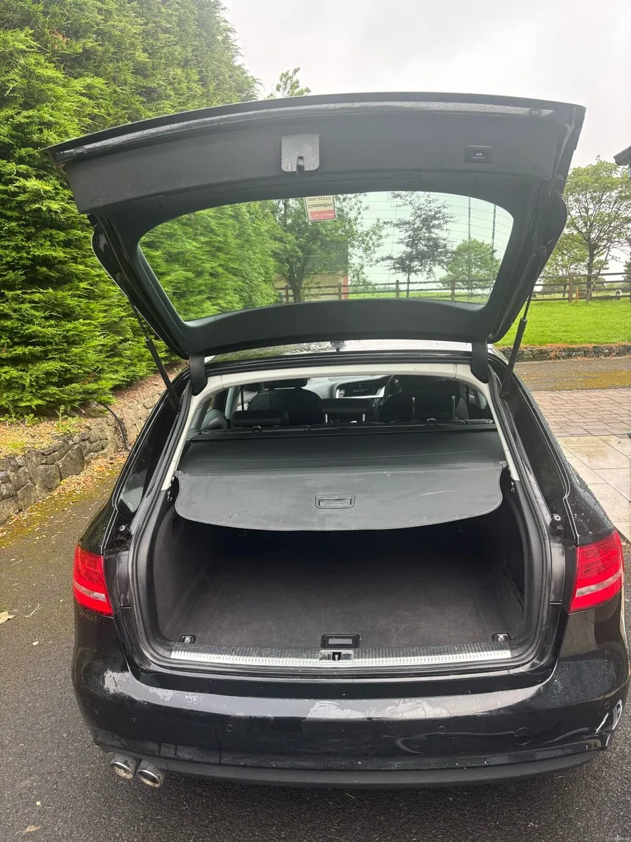 Audi A4 Avant Estate - Image 3