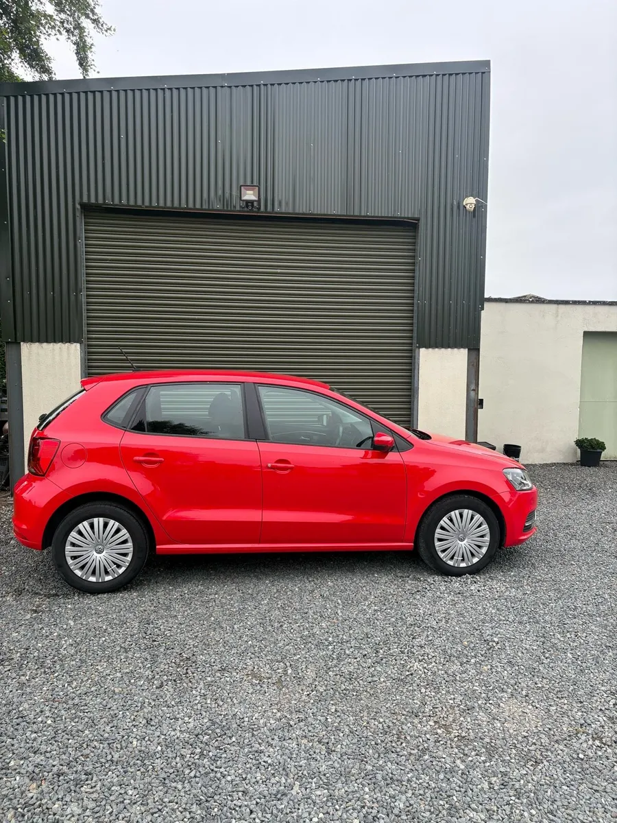 Volkswagen polo Auto Low km - Image 2
