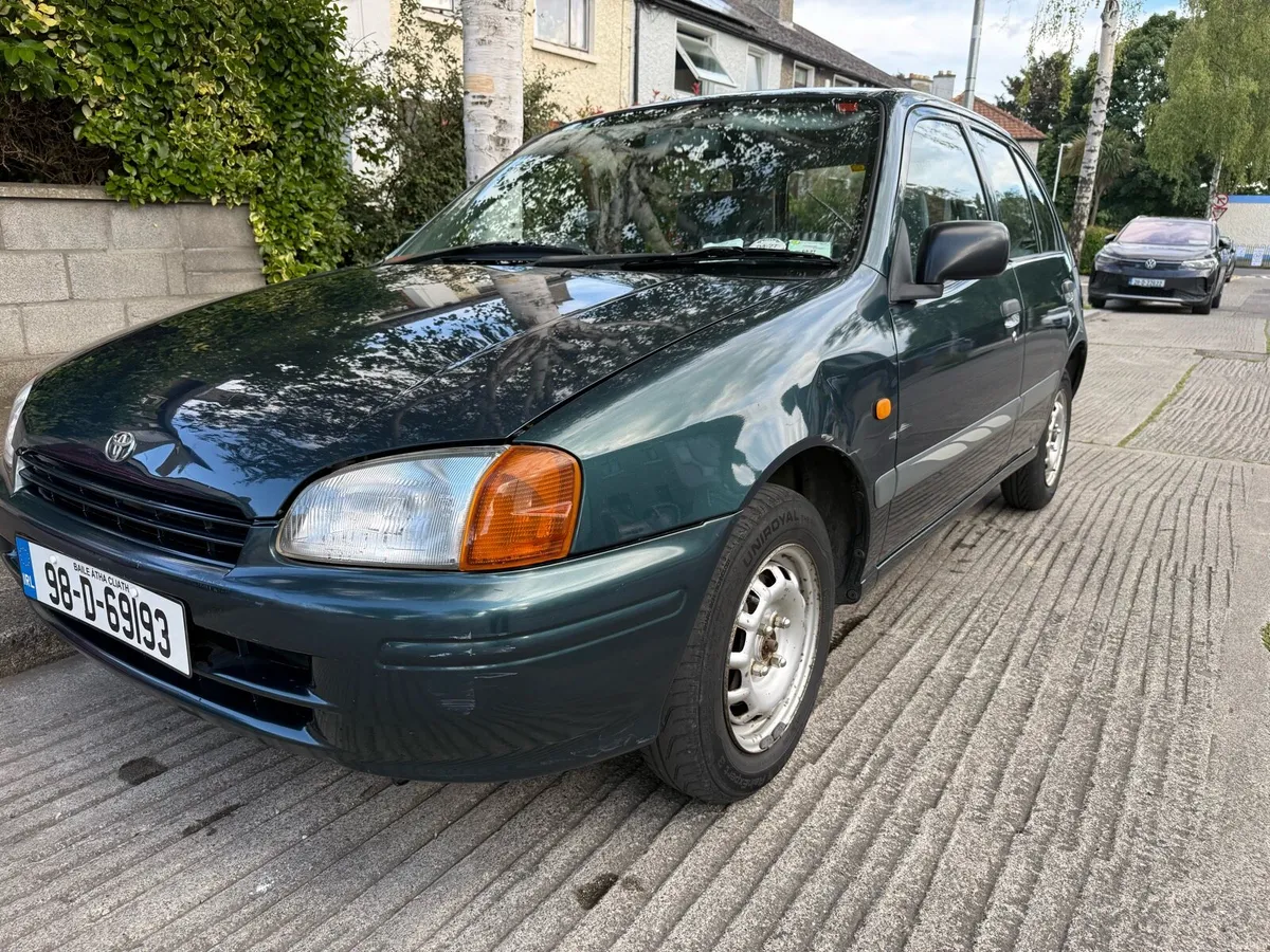Toyota Starlet 1.3 1998 - Image 1