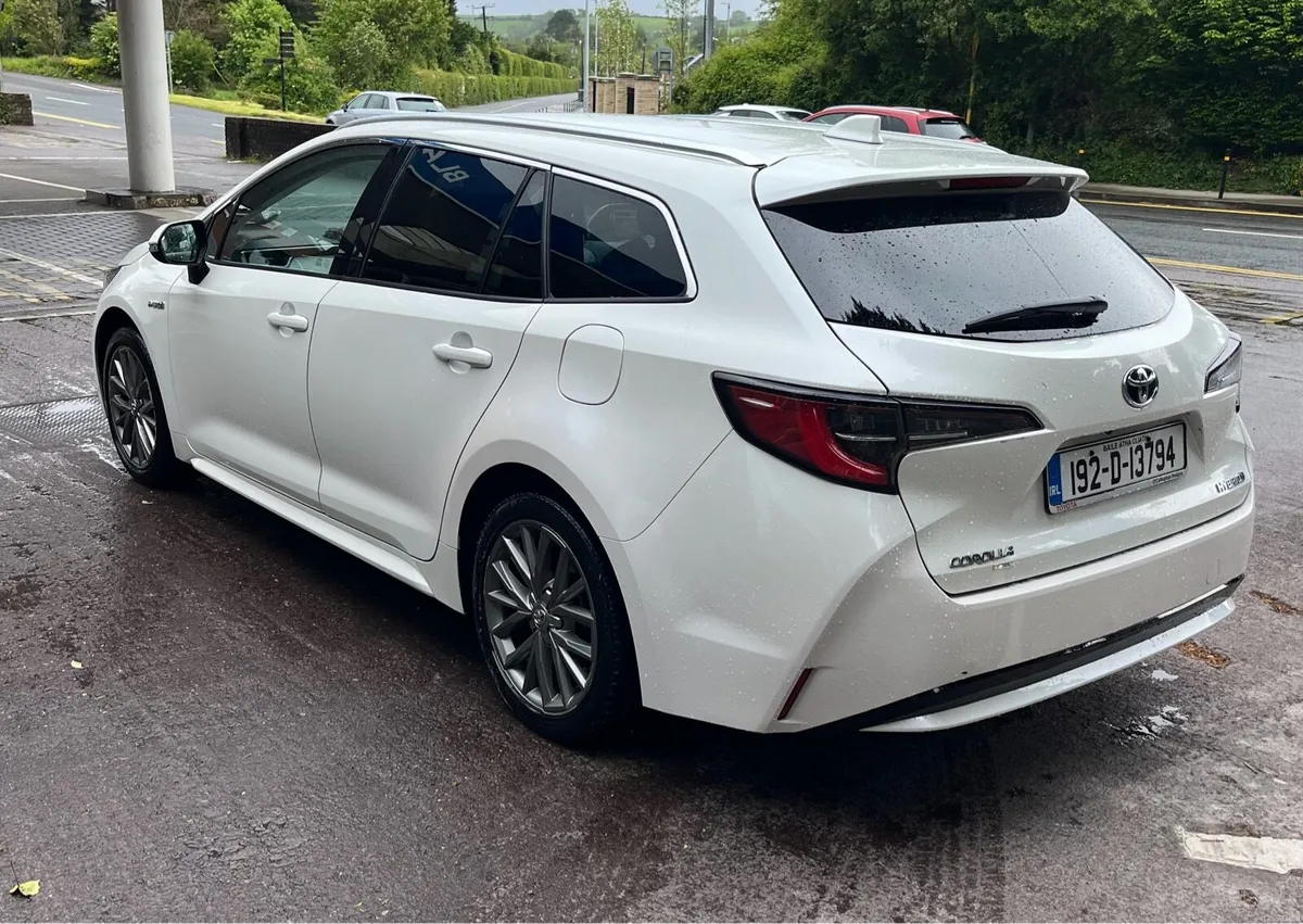 192 Toyota Corolla Hybrid | 126kms | SOL Spec - Image 1