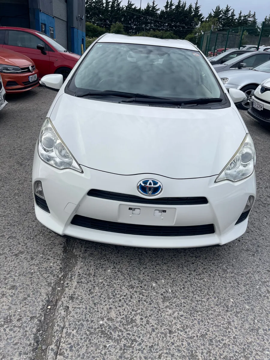 2014 Toyota Aqua hybrid automatic low mileage - Image 3