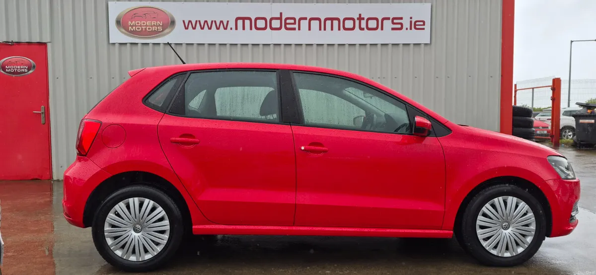 Volkswagen Polo automatic comfort 1.2 tsi low kms - Image 4