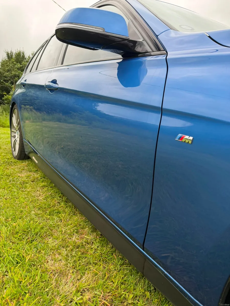 BMW 3-Series 2015 320d Touring - Image 4