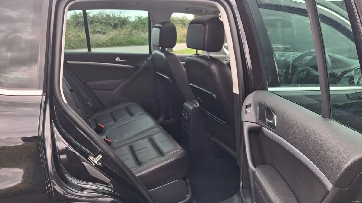 Volkswagen Tiguan 2015 - Image 2