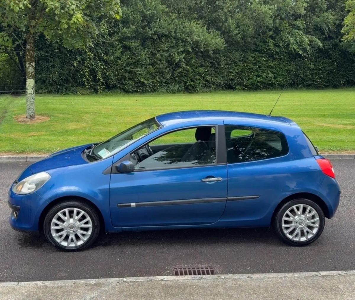 **08 RENAULT CLIO 1.2 DYNAMIQUE** - Image 3
