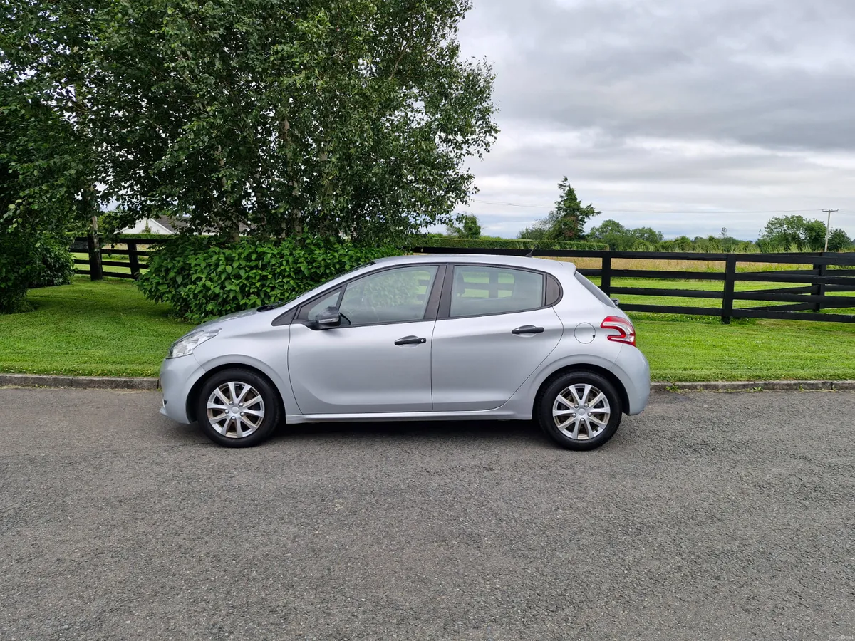 Peugeot 208 (NCT TESTED AND TAXED)!!! - Image 6