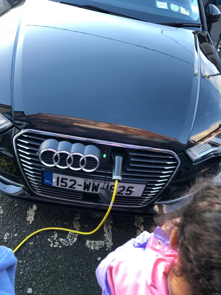 Audi A3 E-Tron - Image 2