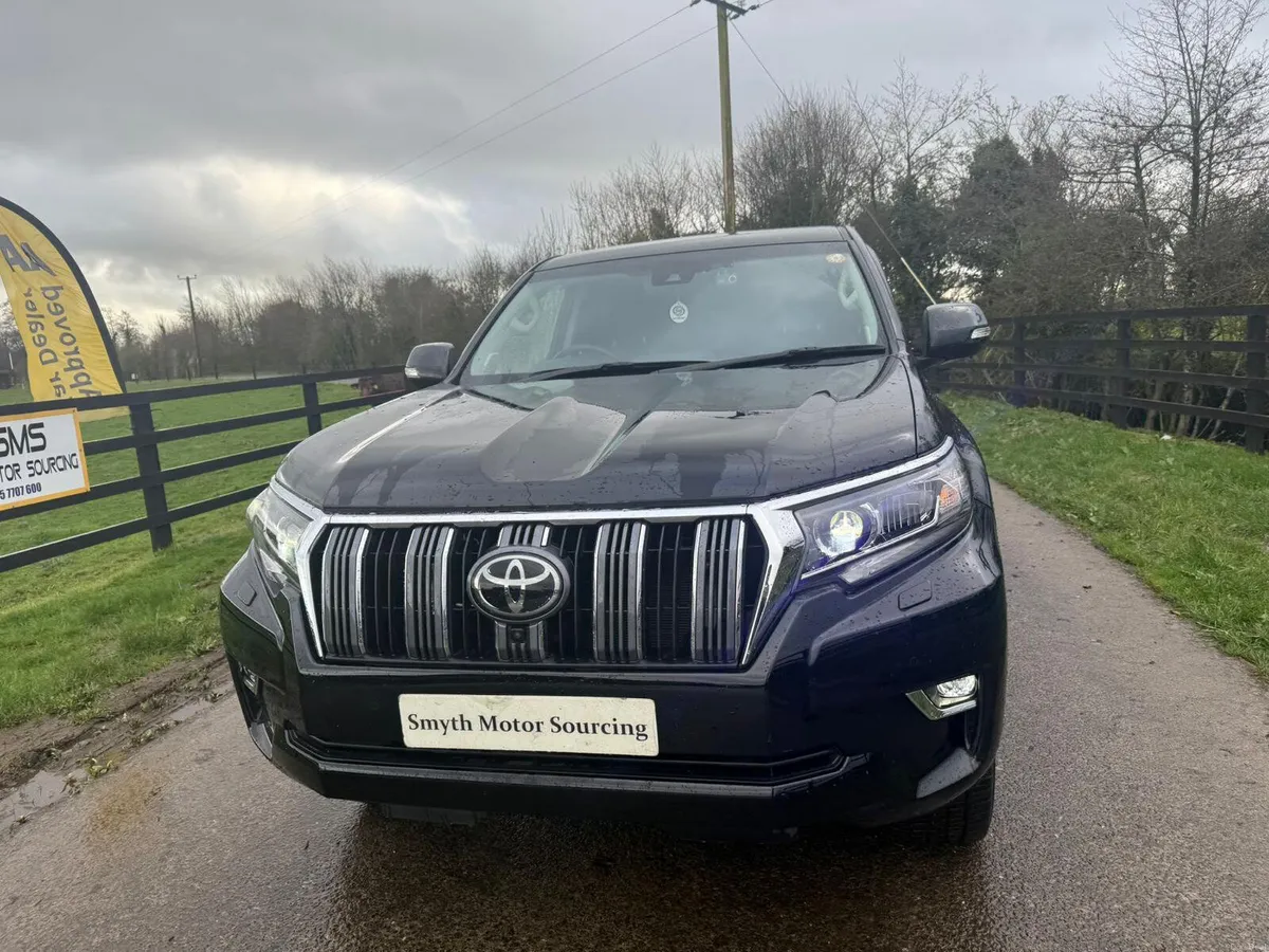 2021 Toyota Land Cruiser Prado Like New****** - Image 6