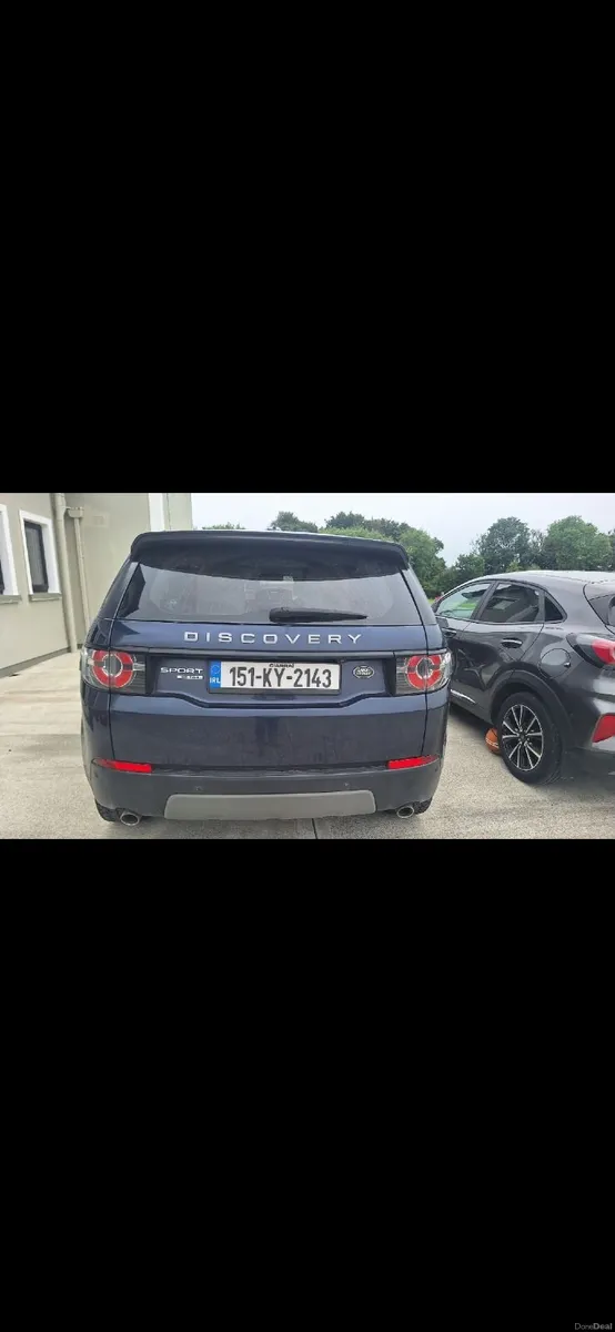 Land Rover Discovery 2015 - Image 2