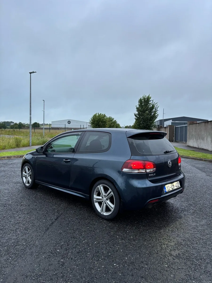 Volkswagen Golf R Line 2011 - Image 4