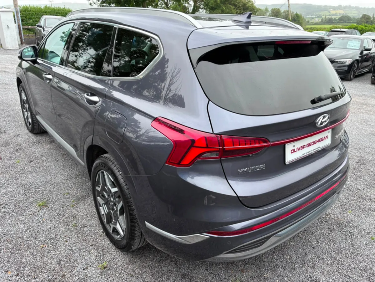 Hyundai Santa Fe 1.6 PHEV PREMIUM AUTO - Image 3