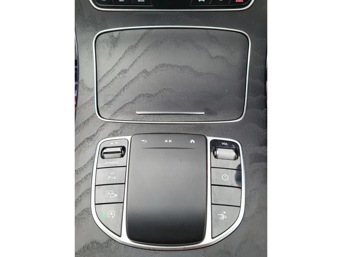Mercedes-Benz E-Class E220 D AMG LINE PREMIUM 2DR - Image 3
