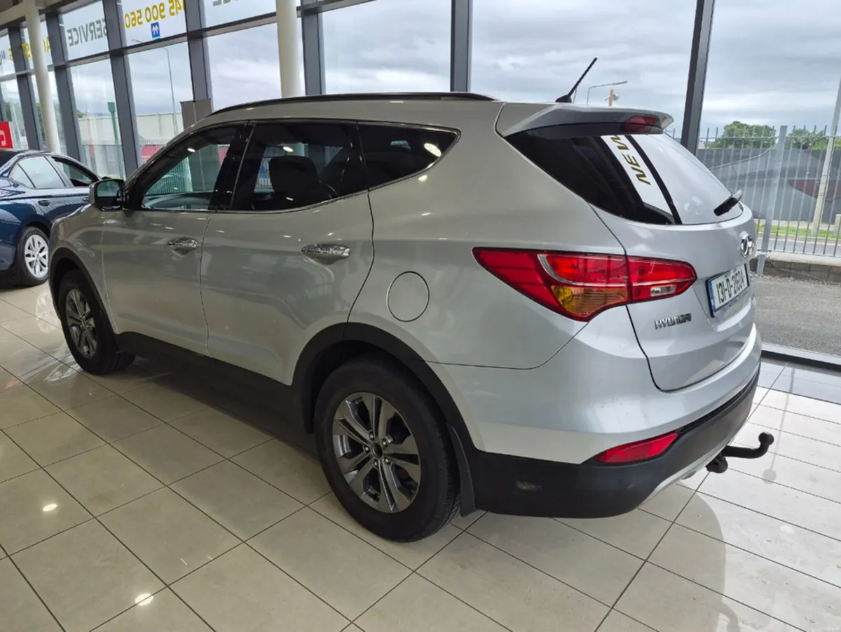 Hyundai Santa Fe 4WD EXECUTIVE 4DR - Image 4