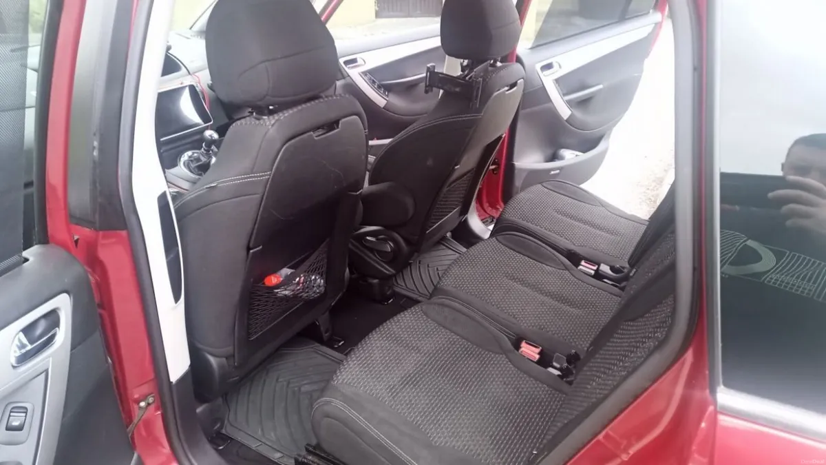 Citroen C4 Picasso 2012 - Image 2