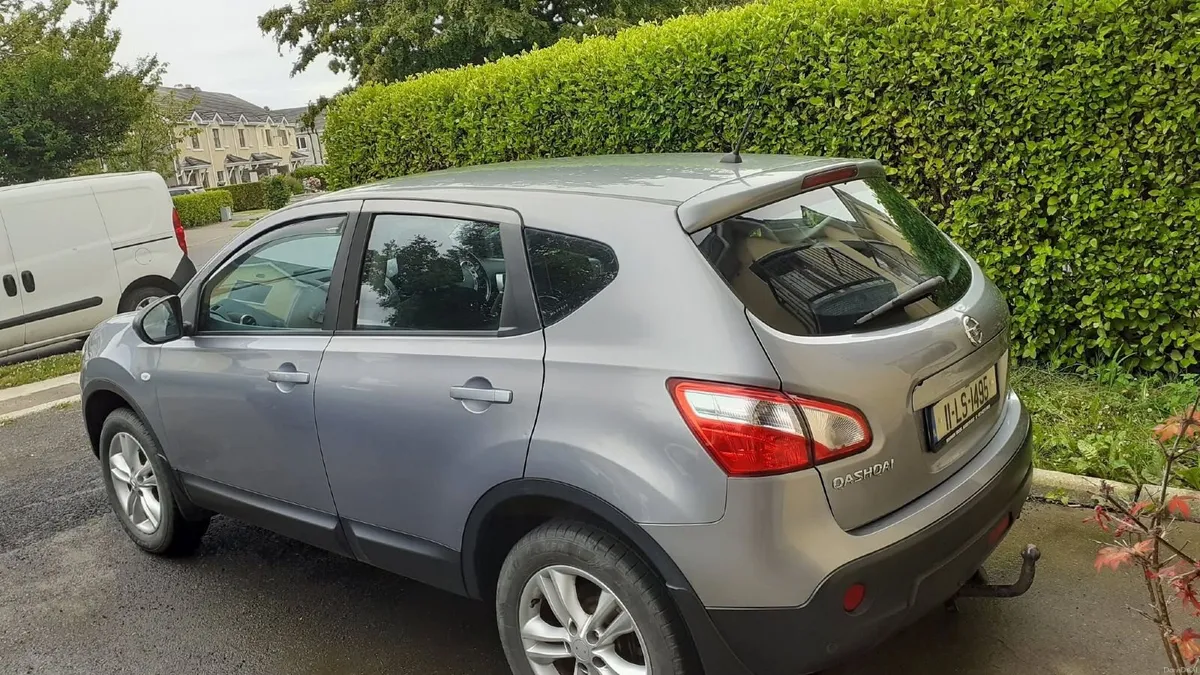 Nissan Qashqai 2011 - Image 2