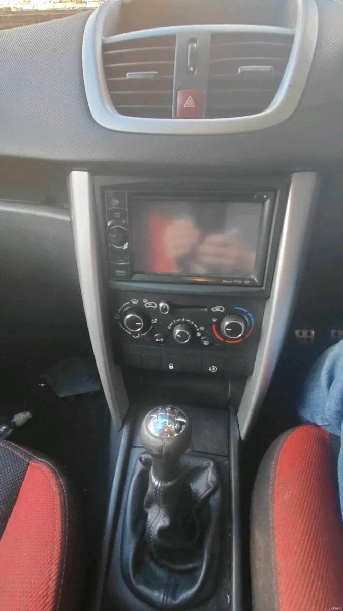 2012 Peugeot 207 - Image 2