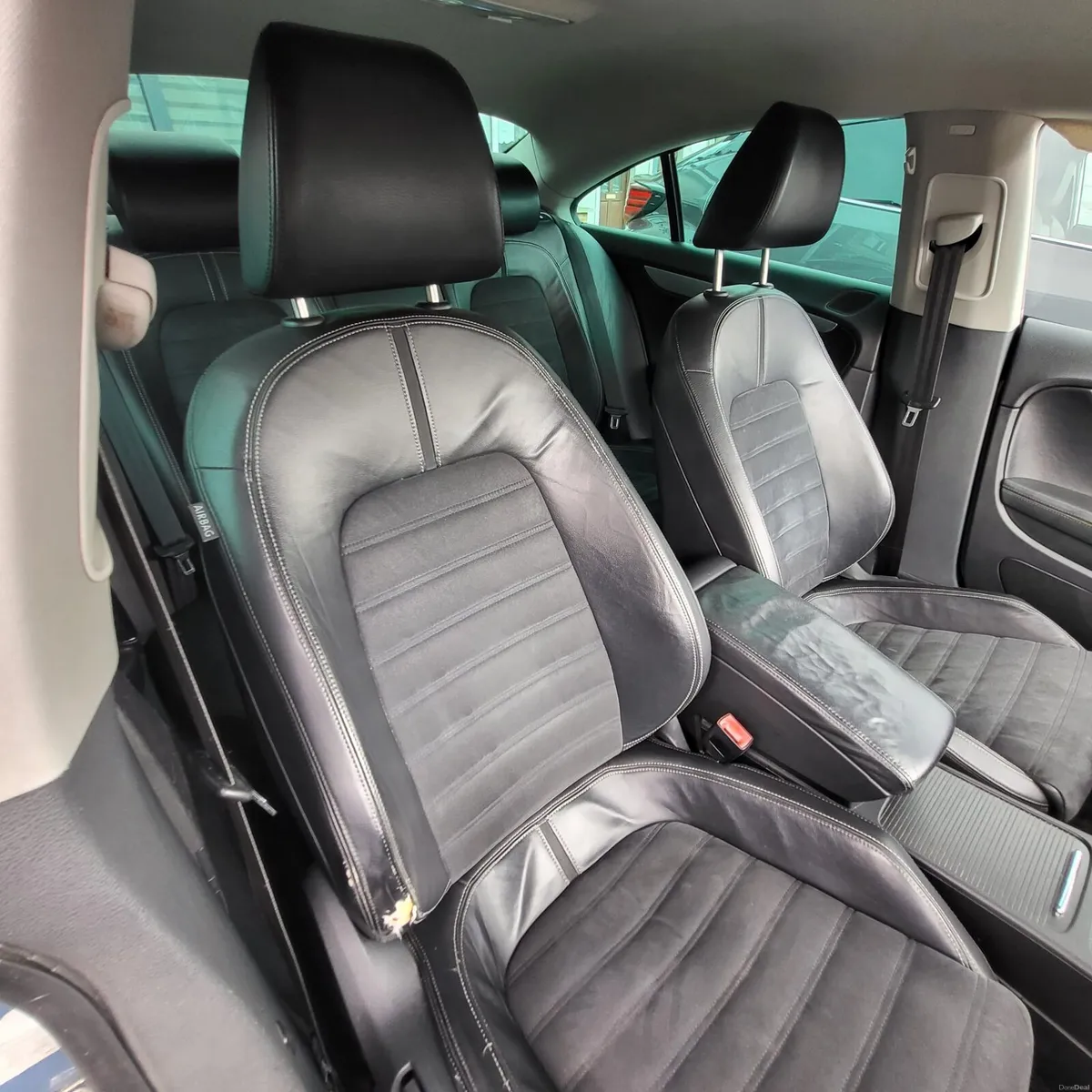Volkswagen Passat CC 2l AUTOMATIC - Image 3