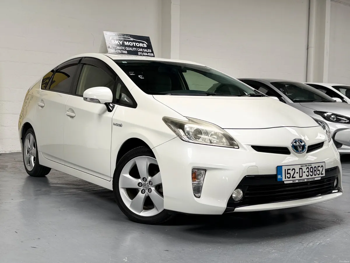 Toyota Prius 2015 - Image 1
