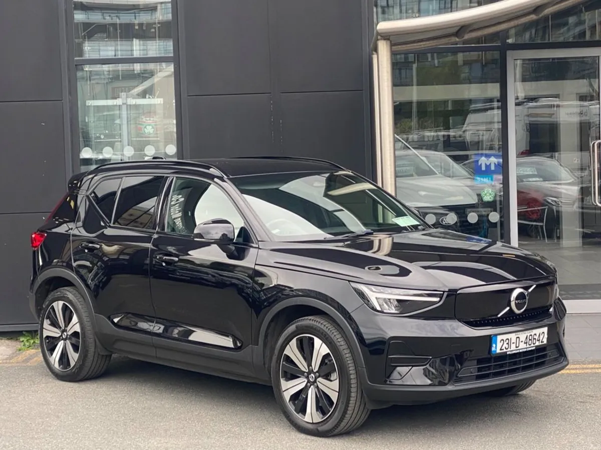 Volvo XC40 Core Recharge Auto EV - Image 1