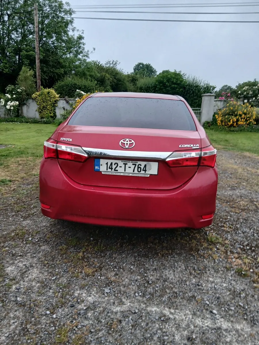 Toyota Corolla luna 2014 (OPEN TO OFFERS) - Image 2