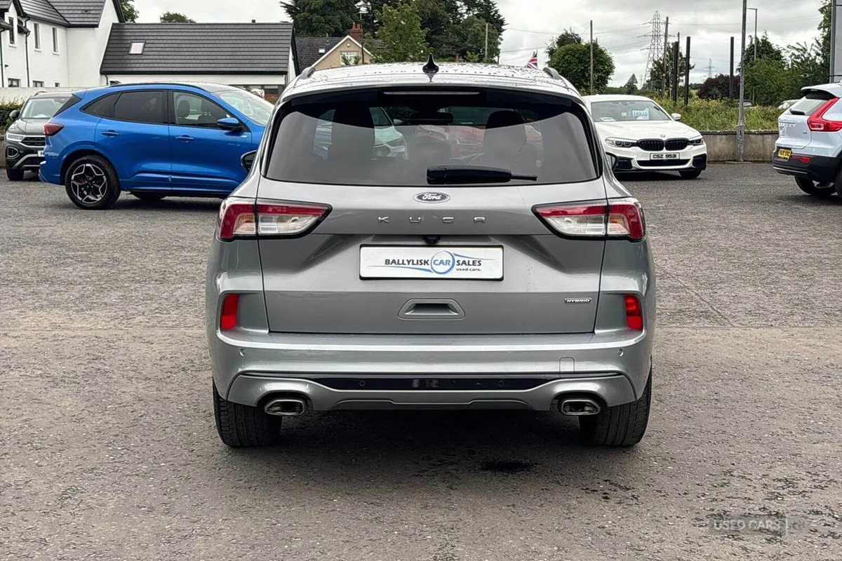 Ford Kuga 2.5h FHEV 190PS ST-Line X Edition in Sol - Image 5