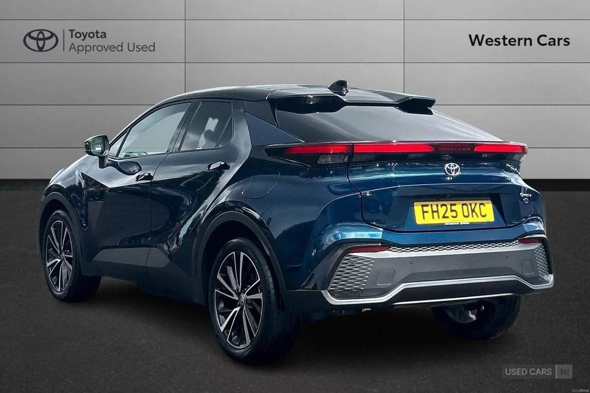 Toyota C-HR 2.0 VVT 13.6kWh Excel CVT Euro 6 (s/s) - Image 4