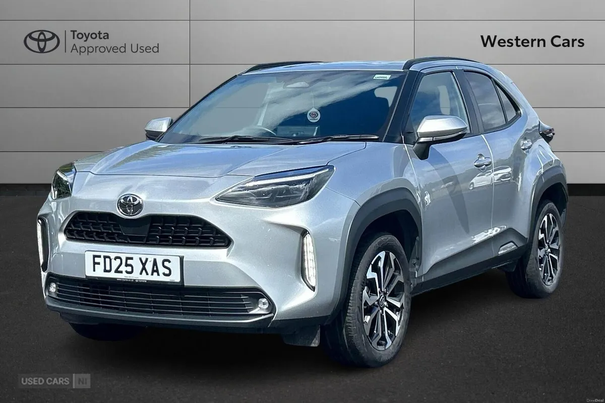 Toyota Yaris Cross 1.5 VVT-h Design E-CVT Euro 6 ( - Image 3