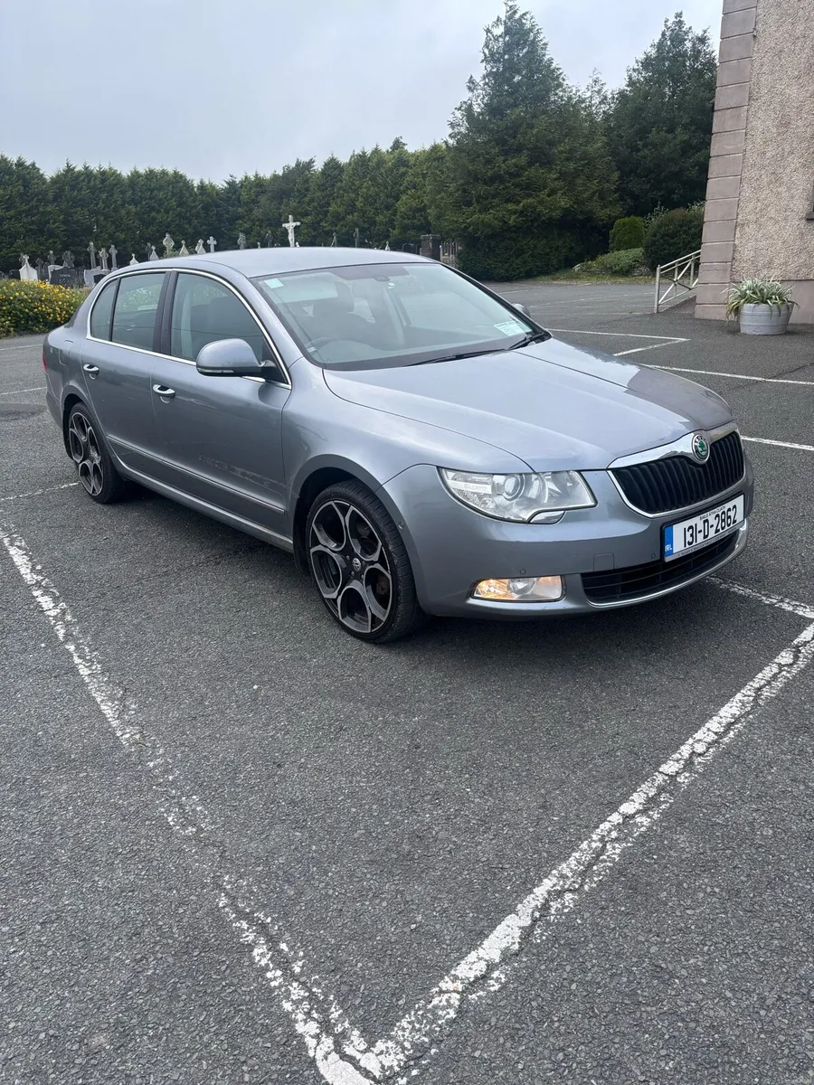 Skoda Superb 2.0 TDI 170 4x4 Elegance - Image 1