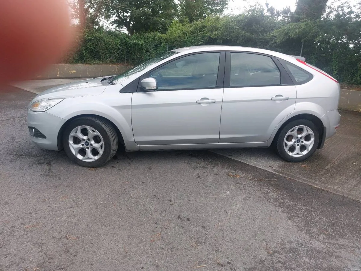 2010 ford focus 1.6 nct 4/27 new nct tax €200 - Image 1