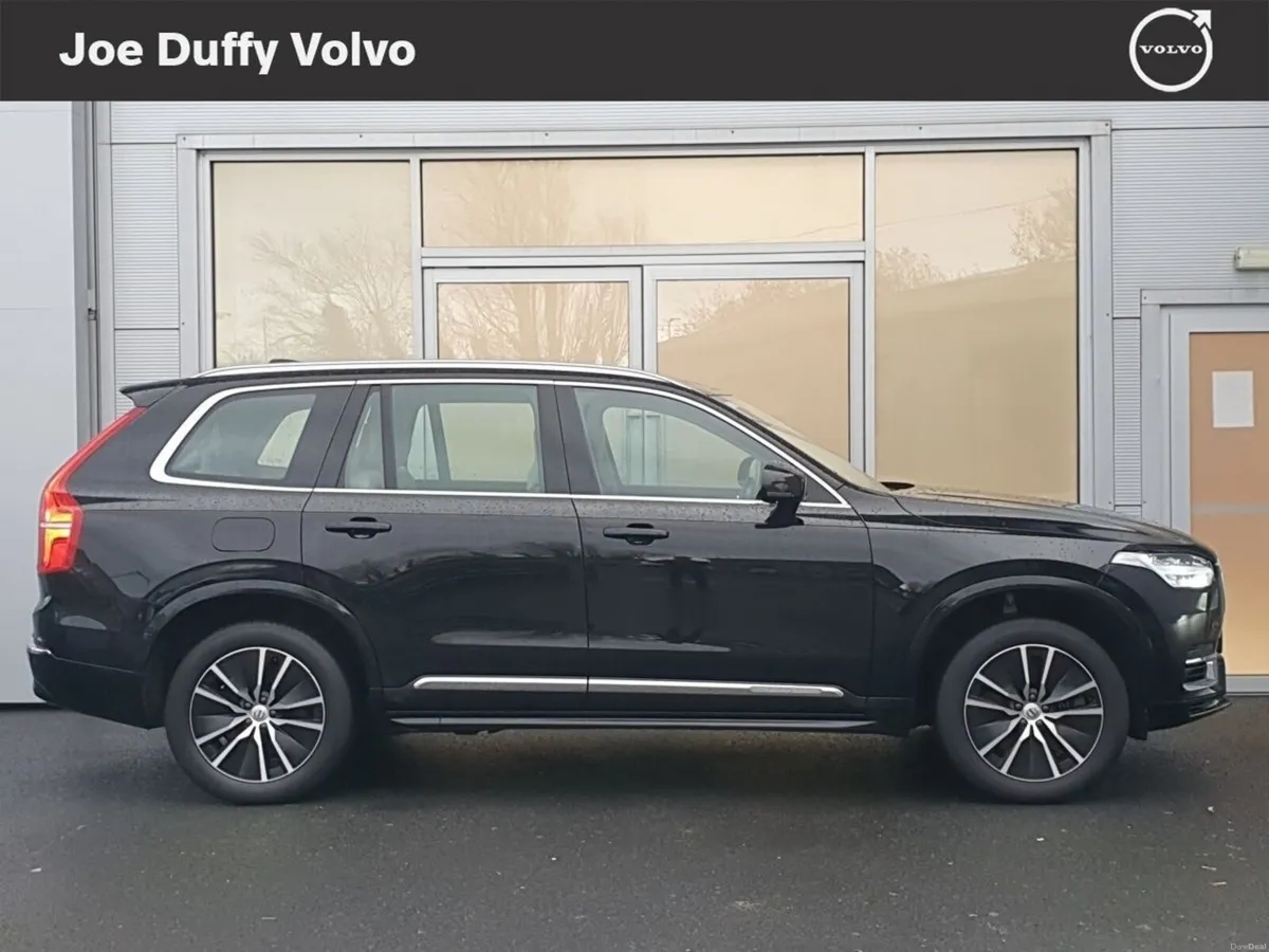 Volvo XC90 RECHARGE PLUG-IN HYBRID T8 Inscript - Image 4