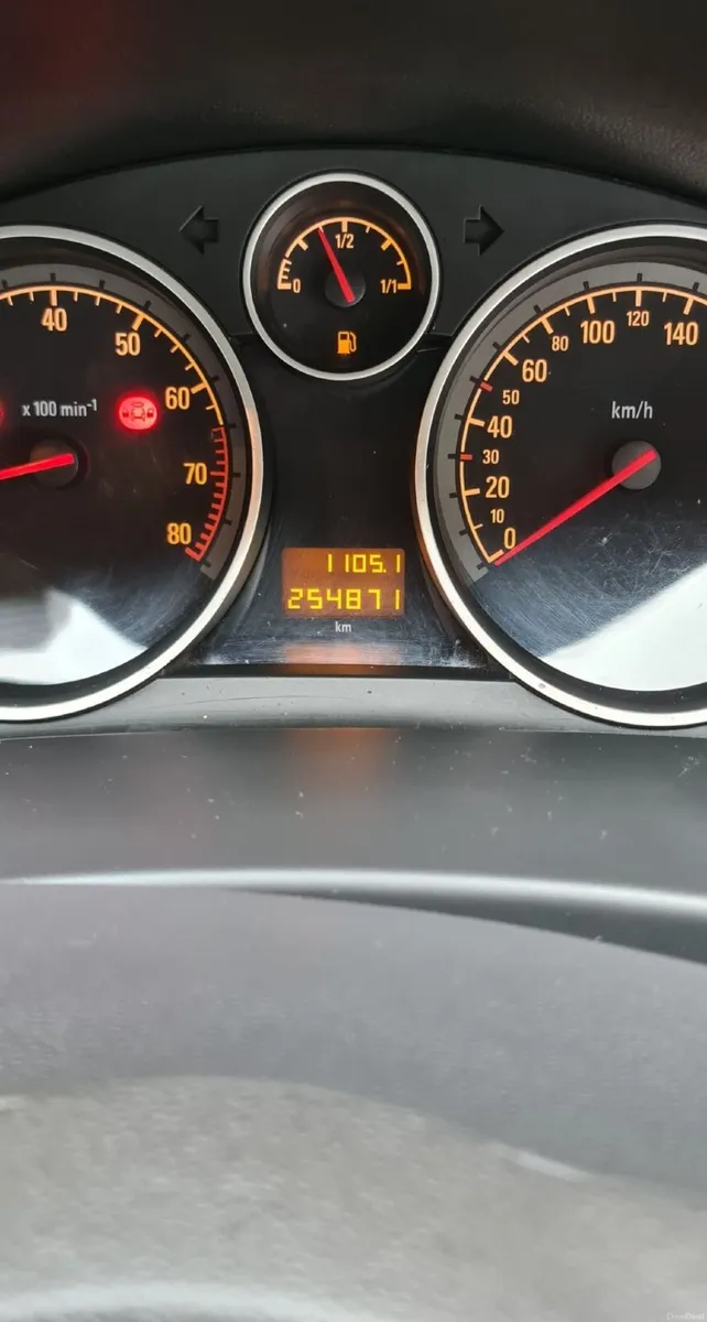 Opel Astra 2009 - Image 4