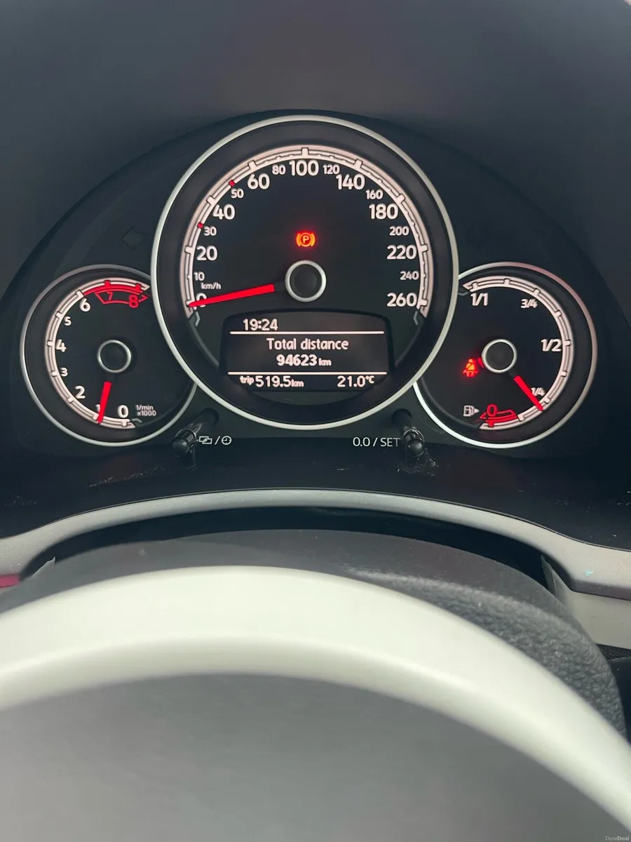 2018 Volkswagen Beetle 1.2 TSI Manual – High Spec - Image 5