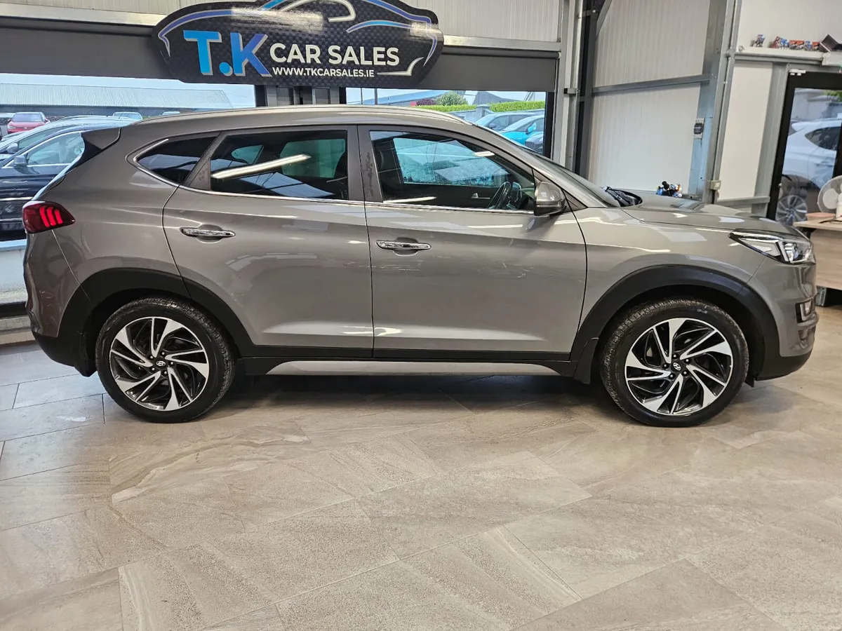 201 HYUNDAI TUCSON EXECUTIVE PLUS DIESEL - Image 3