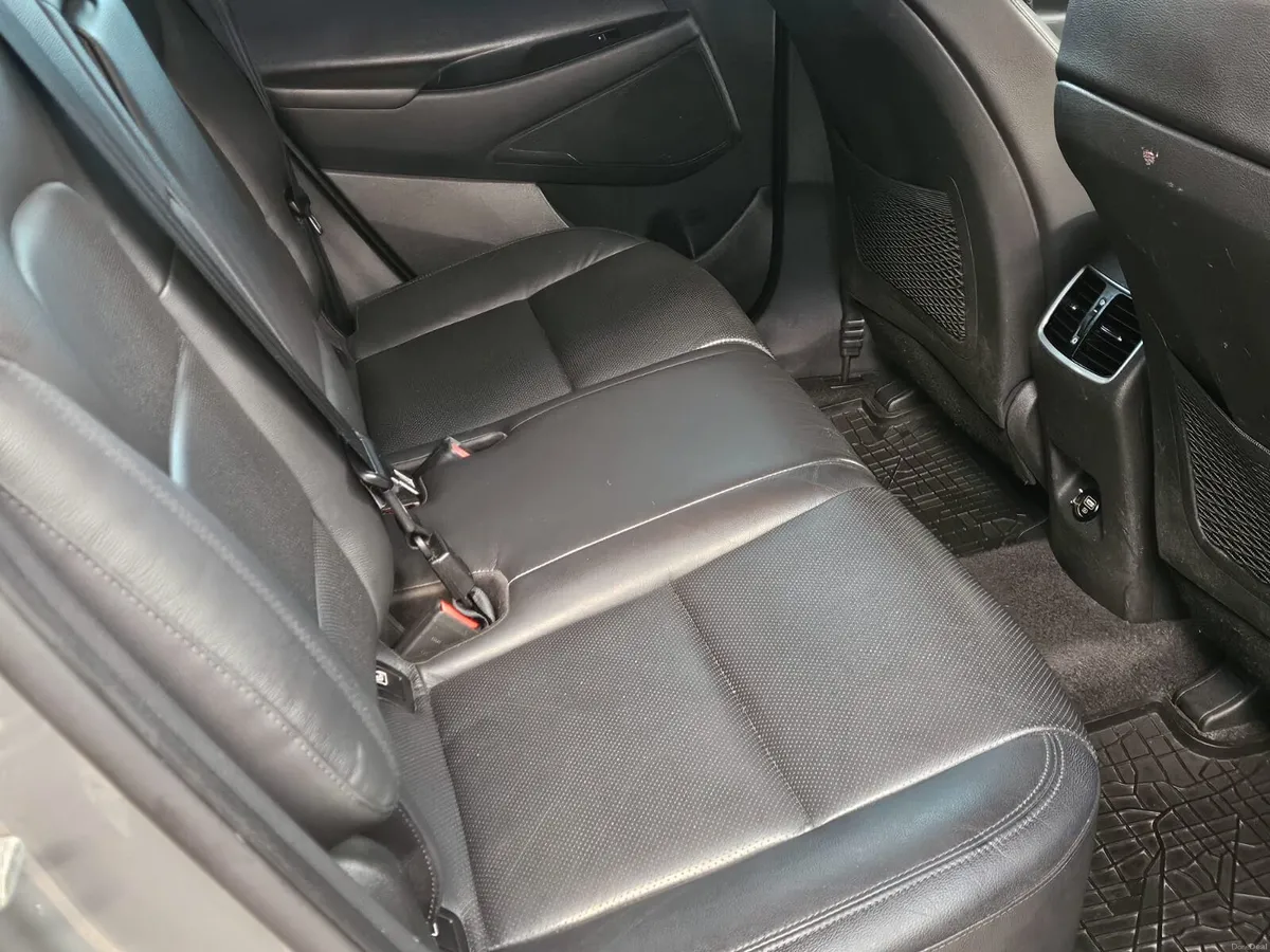 201 HYUNDAI TUCSON EXECUTIVE PLUS DIESEL - Image 5