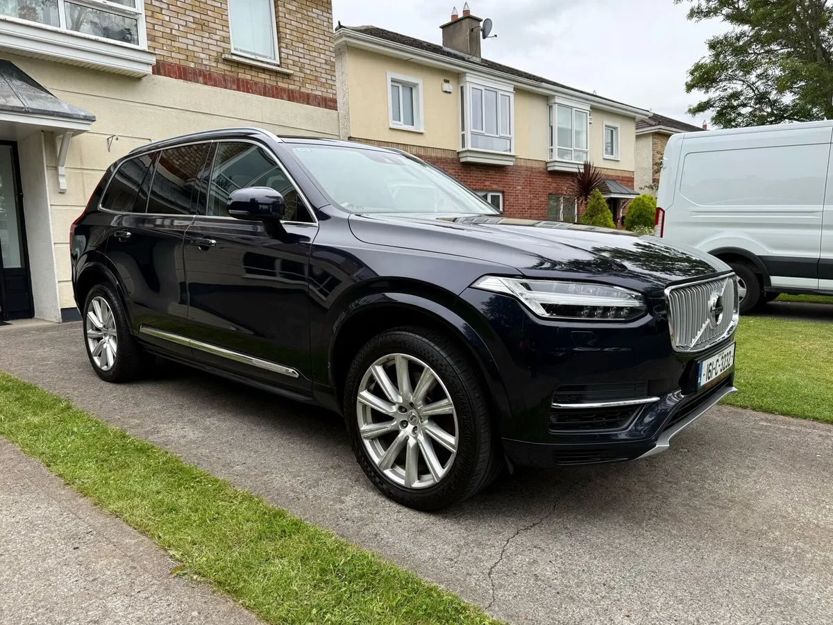 Volvo XC90 Inscription T8 7 seater - Image 3