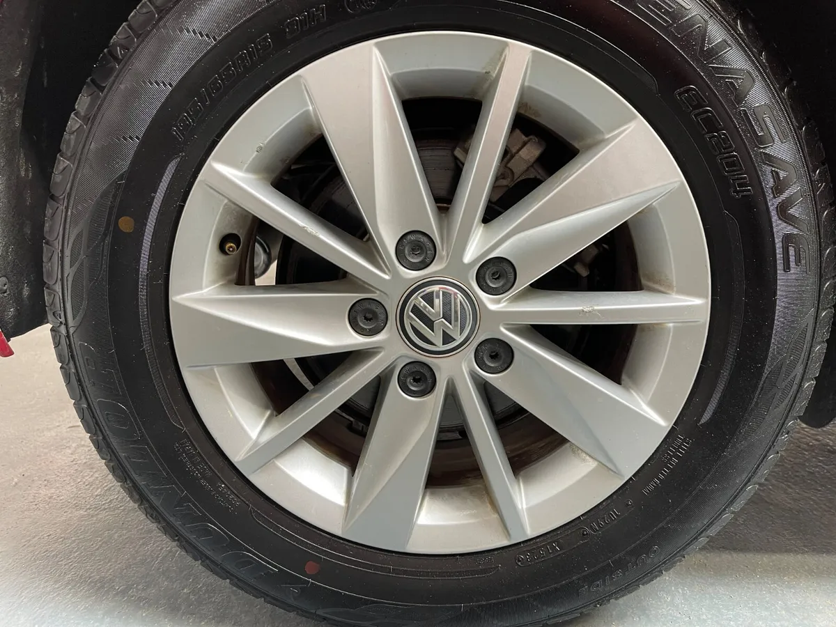 2015 Volkswagen Golf 1.2 TSI Automatic 5dr Model - Image 3