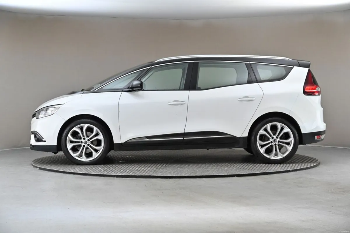Renault Grand Scenic 1.8 dCi Iconic  7 Seats  Bi-T - Image 5