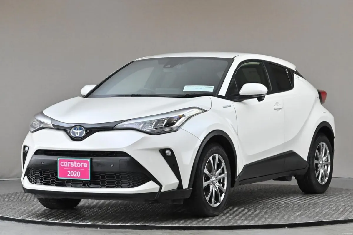 Toyota C-HR 1.8 HYBRID **UPGRADED ALLOYS**REVERSE - Image 3