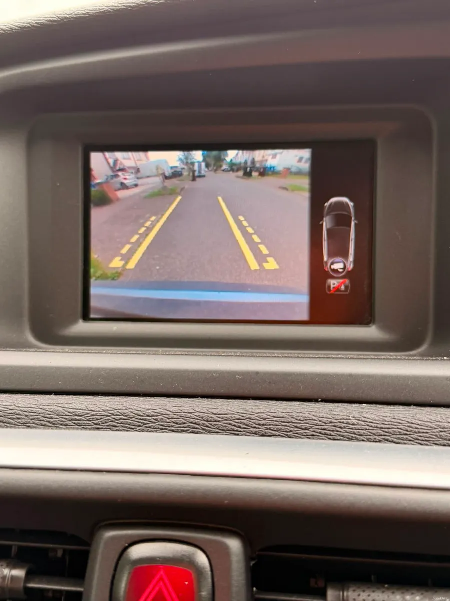 Volvo V40 R design D2 2.0 Diesel 120hp 2016 - Image 6