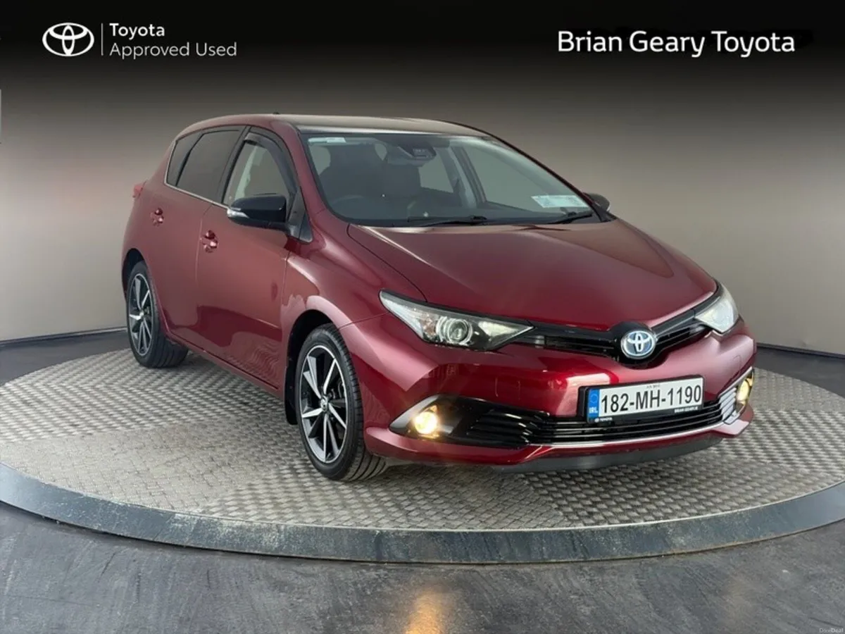 Toyota Auris HYBRID LUNA SPORT - Image 1
